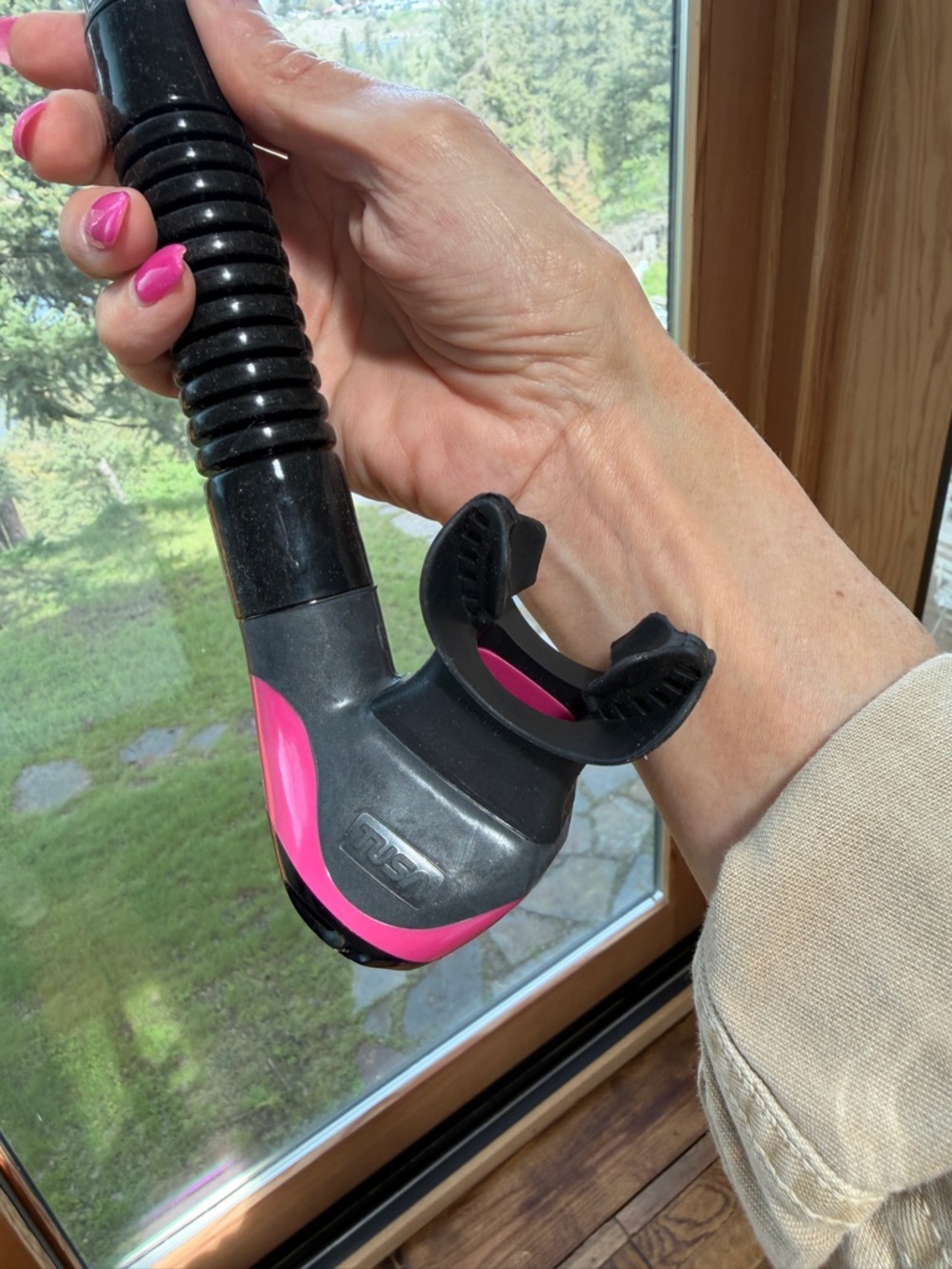 Tusa Hydra Dry Elite Women's Pink and Black Snorkel Mouthpiece